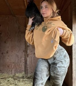 Danielle Cooper (Dani Cooppss) Biography, Wiki, Age, Height, Net Worth