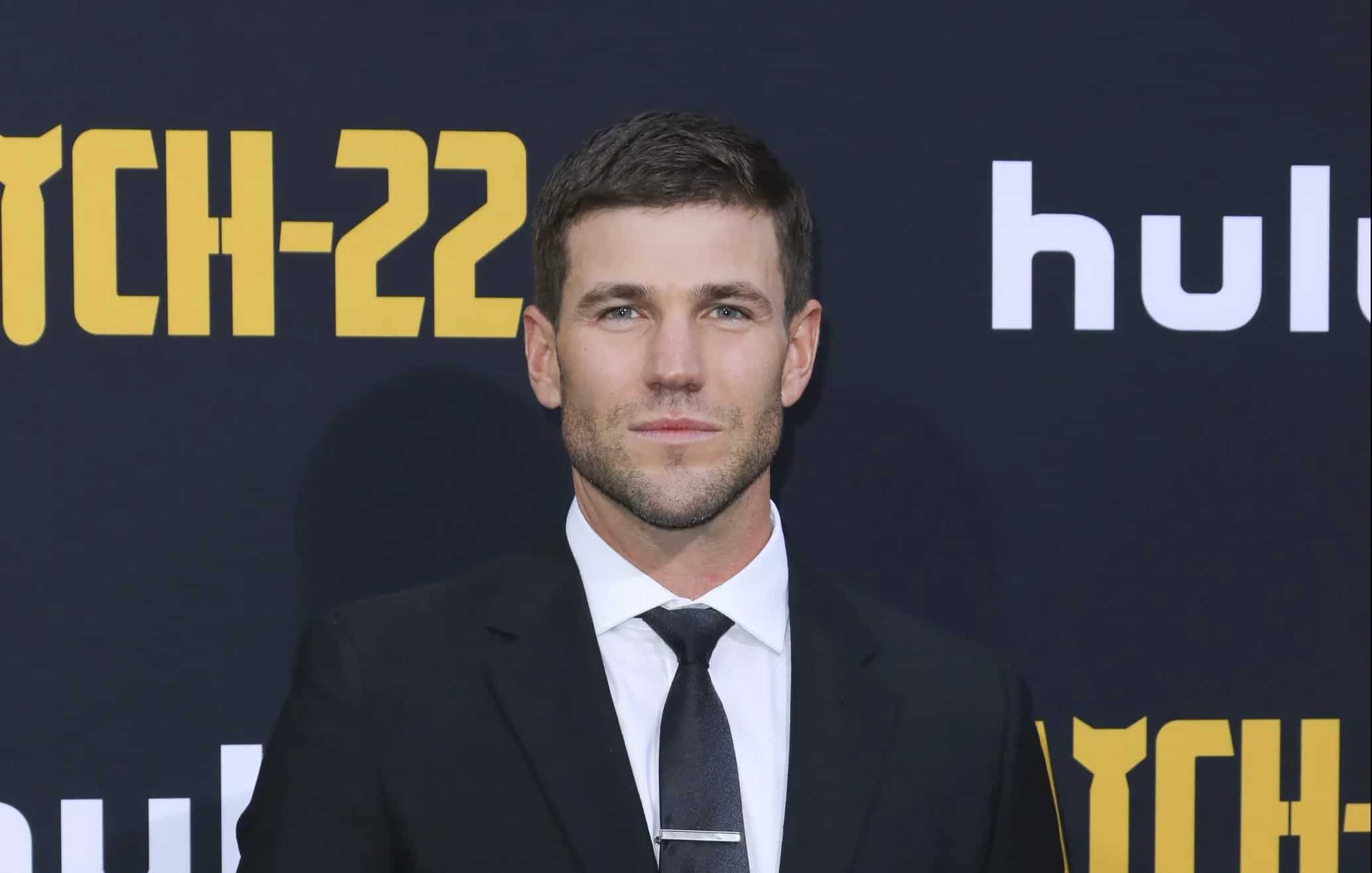 Austin Stowell Net Worth, Age, Height, WikiBio (2023)