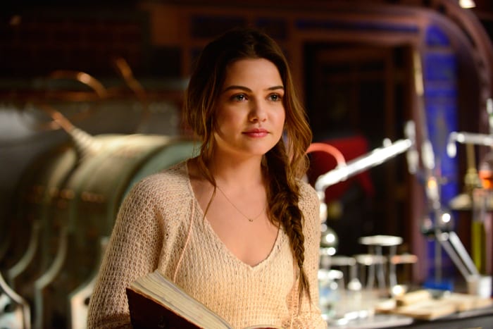 Danielle Campbell Biography